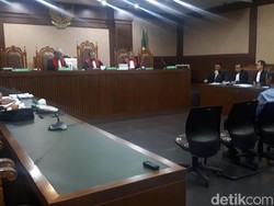 Eks Dirkeu PT AP II Didakwa Terima Uang Rp 1,9 M dari Mantan Dirut PT Inti