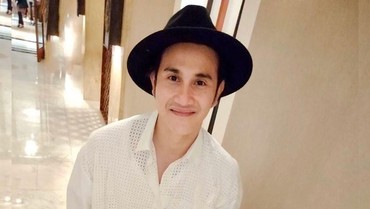 img-title Pesan Menyentuh Vino G Bastian Atas Kepergian Ibunda
