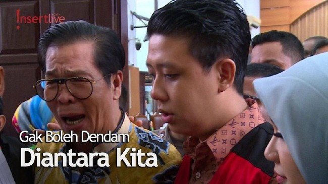 Anton Medan Tak Kuasa Tahan Tangis, Hadiri Sidang Pablo Benua