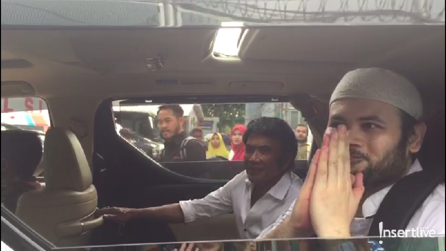 Ridho Rhoma mengungkapkan rasa rindunya kepada orangtua ketika bebas dari penjara.