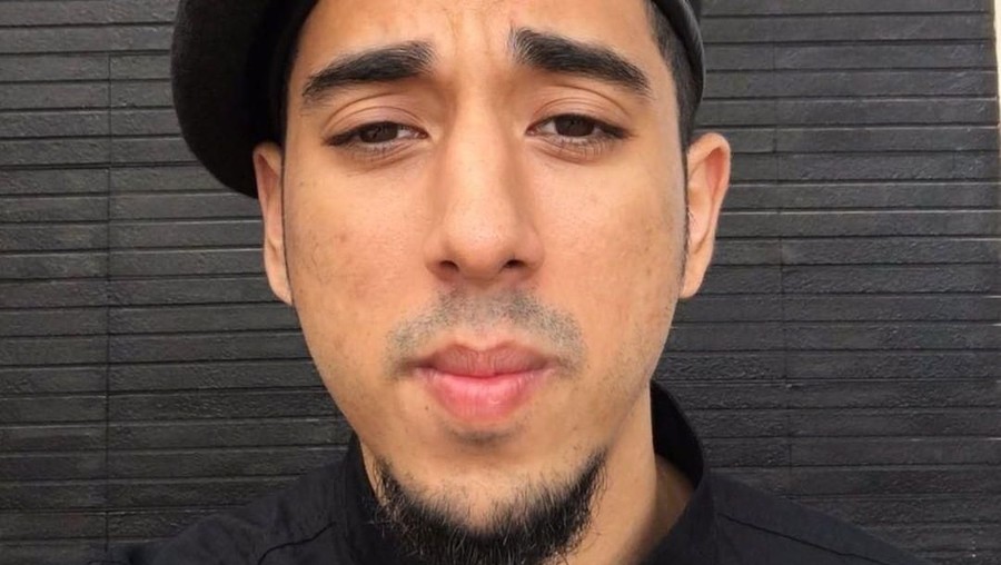Ditangkap polisi atas kepemilikan dan jual beli senjata api, anak Ayu Azhari jadi perantara.