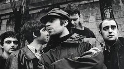 Duka Mendalam Oasis untuk Penggemar yang Meninggal di Konser Reuni