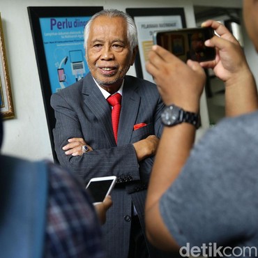 Kabar Terkini OC Kaligis, Ternyata Sedang Kawal Kasus Ini...