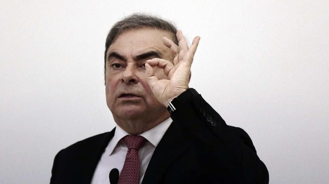 Carlos Ghosn mengejek Nissan dan mengatakan plot usaha meruntuhkannya tidak menguntungkan bagi banyak pihak.