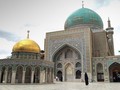 Megahnya Makam Imam Reza yang Dikelilingi Tujuh Taman