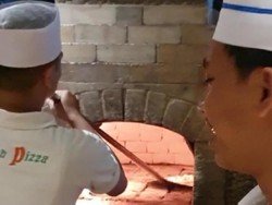 Ngemil Pizza Italia yang Renyah, Enak dan Murah di Ubud
