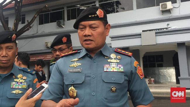 TNI AL Bertekad Angkat KRI Nanggala dari Kedalaman 838 Meter KSAL Laksamana TNI Yudo Margono menyebut upaya mengangkat KRI Nanggala dari kedalaman 838 meter adalah hal yang sulit namun tetap akan diperjuangkan.