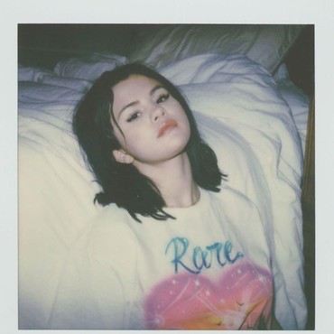 Lirik Lagu Rare - Selena Gomez