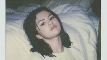 Lirik Lagu Rare - Selena Gomez