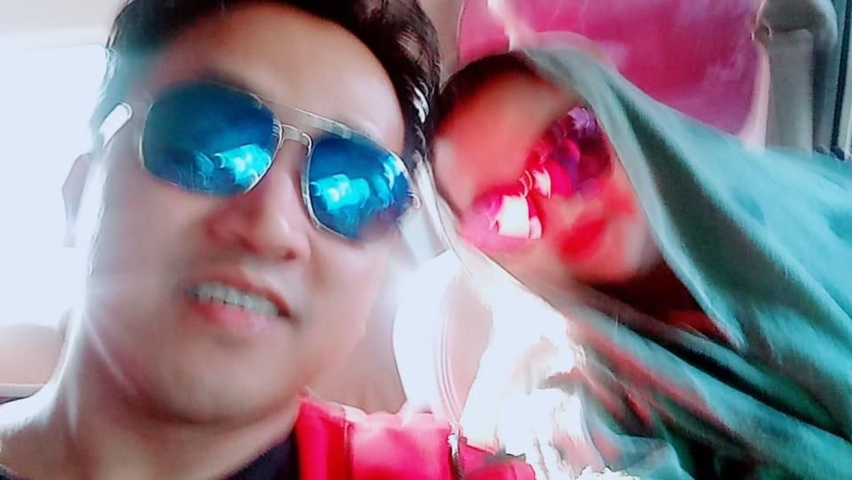 Lina&comma; mantan istri Sule meninggal dunia pada Sabtu &lpar;4&sol;1&rpar;&period; Hal ini menyisakan duka mendalam bagi keluarga yang ditinggalkan&period; Berikut potret mesra Teddy dan Lina&period;