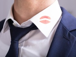Pria Medan Digerebek di Hotel dengan Mantan, Istri-Selingkuhan Sedang Hamil