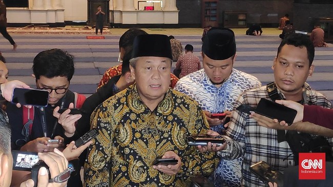 Gubernur BI Perry Warjiyo tak merisaukan rencana revisi UU BI karena sudah mendapatkan jaminan perubahan aturan tak ganggu independensi bank sentral. 