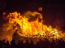 Bulan Januari, Viking Bakar-bakaran