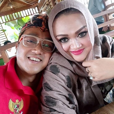 Kesaksian Warga yang Memandikan: Tak Ada Lebam di Leher Lina