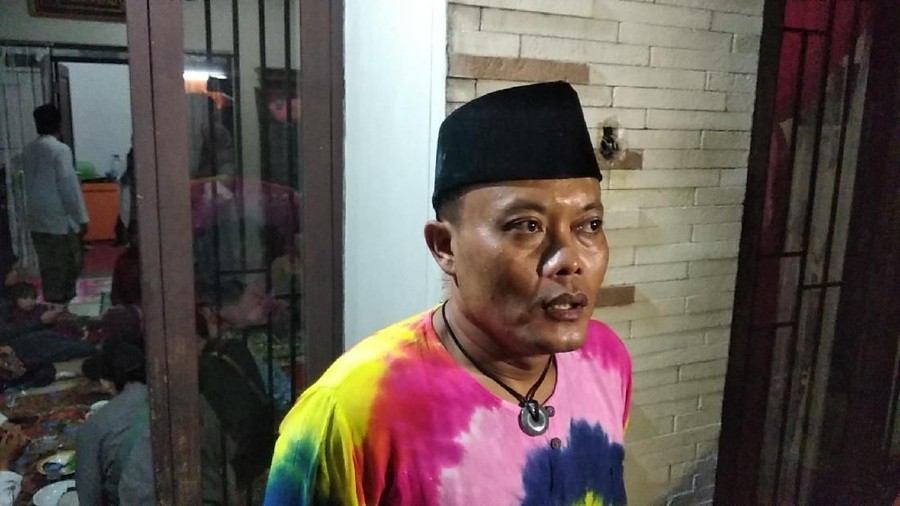 Komentar Sule soal kabar hilangnya perhiasan mantan istrinya Lina senilai Rp 2 miliar.