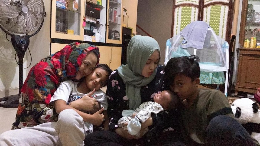 Teddy dan Lina Teddy dan Lina