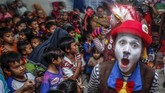 FOTO: Menengok Sukajaya Pascabanjir Bandang dan Tanah Longsor Warga mulai berbenah pascabanjir bandang dan tanah longsor yang menerjang Kecamatan Sukajaya, Bogor.