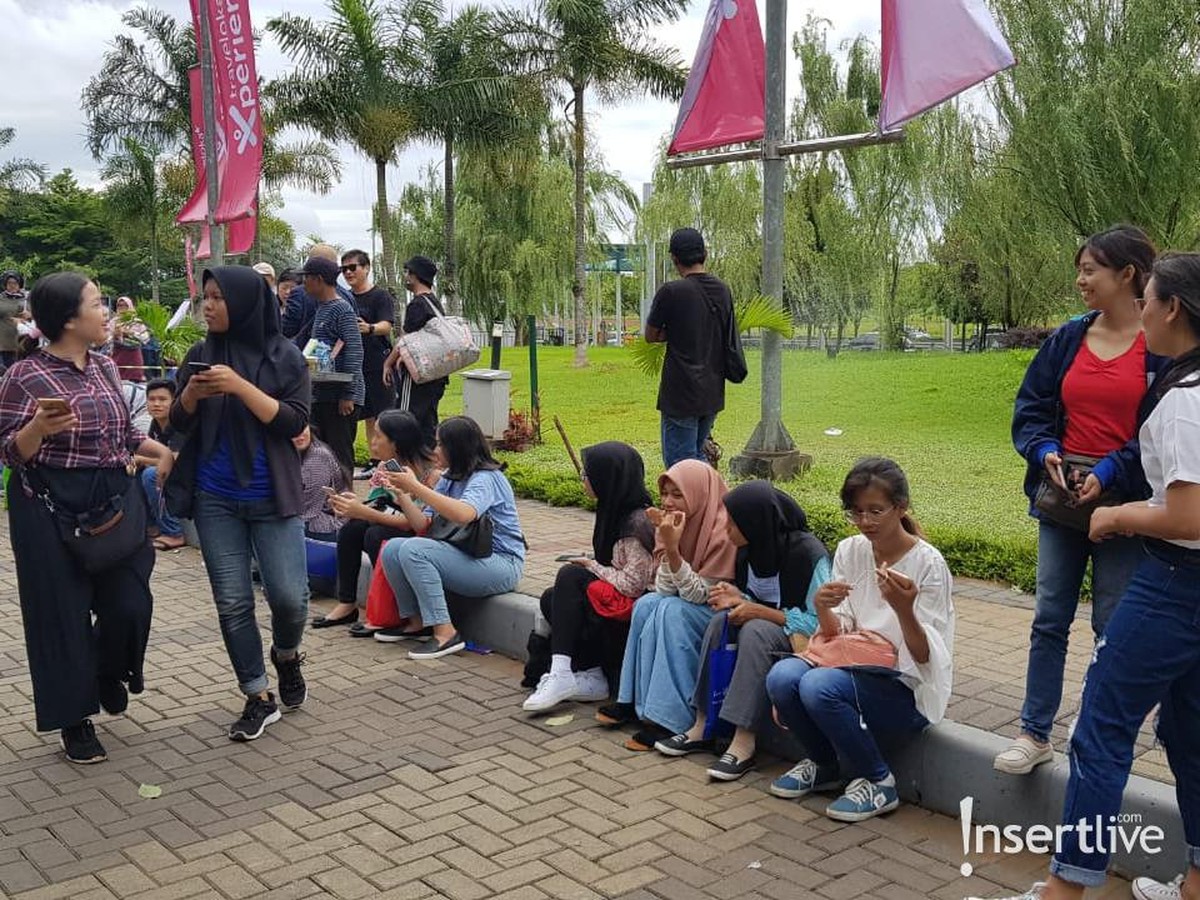 Suju menggelar konser bertajuk Super Junior World Tour - Super Show 8&colon; Infinite Time di ICE BSD&comma; hari ini&comma; Sabtu &lpar;11&sol;1&rpar;&period; Berikut antusisme penggemar&period;