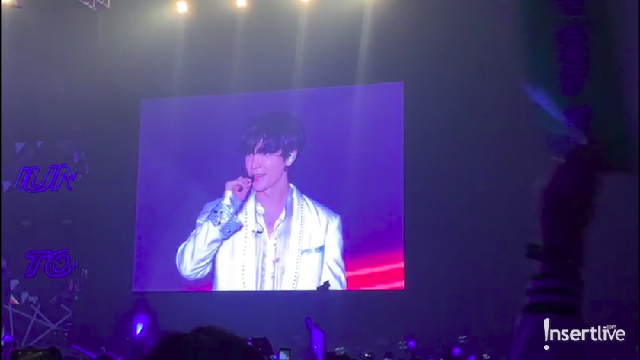 Donghae Super Junior memperkenalkan dirinya di konser mereka dengan nama Dimas.