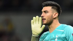 Paulo Gazzaniga, Kiper Cadangan yang Bisa Sulitkan Liverpool