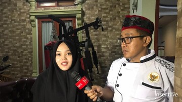 Usai Tahlilan Teddy Diberi Kejutan Ulang Tahun Oleh Anak Lina
