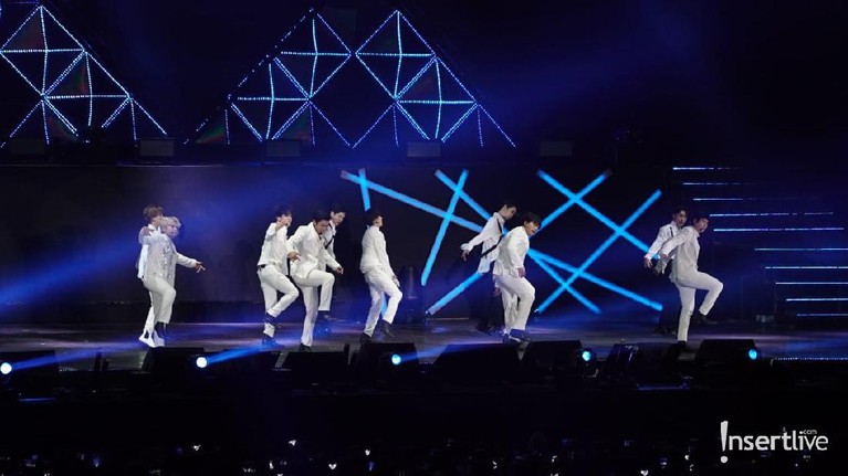 Beberapa foto personel Super Junior saat konser di Jakarta.