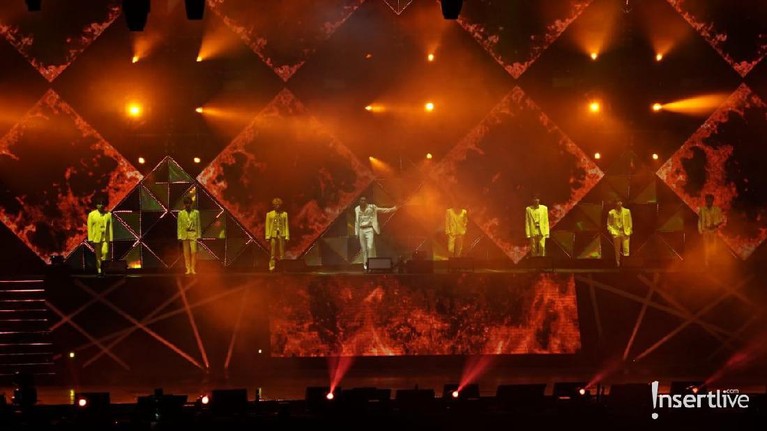 Beberapa foto personel Super Junior saat konser di Jakarta.