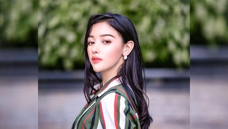 Siwi Sidi membuat pembelaan di akun Instagram atas kehidupan pribadinya. Ia merasa dibuat jadi terkenal dan mengatakan akan mengungkap kebenaran dari kasus ini.