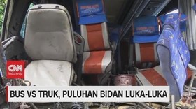 VIDEO: Bus vs Truk, Puluhan Bidan Luka-Luka
