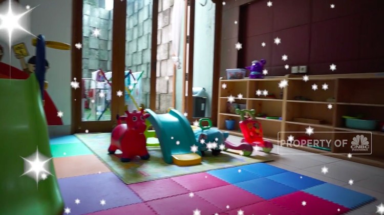 Apa pertimbangan Bunda saat memilih daycare? Bagaimana dengan daycare di Jakarta yang bertarif Rp4 juta per bulan ini? Bunda intip yuk, apa saja fasilitasnya.