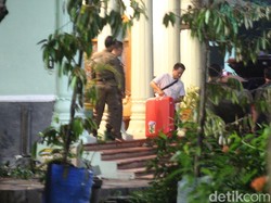 KPK Geledah Rumah Dinas Bupati Sidoarjo, Apa Hasilnya?