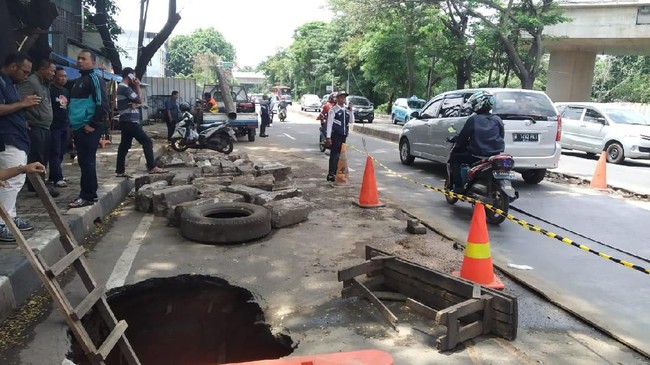 BPPT meminta pemerintah daerah untuk melakukan penelitian di seluruh jalan usai peristiwa amblesnya jalan Daan Mogot, Tangerang.