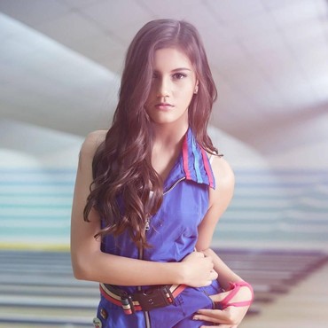 5 Potret Cantik Chelsea Shania, Teman Duet Al Ghazali