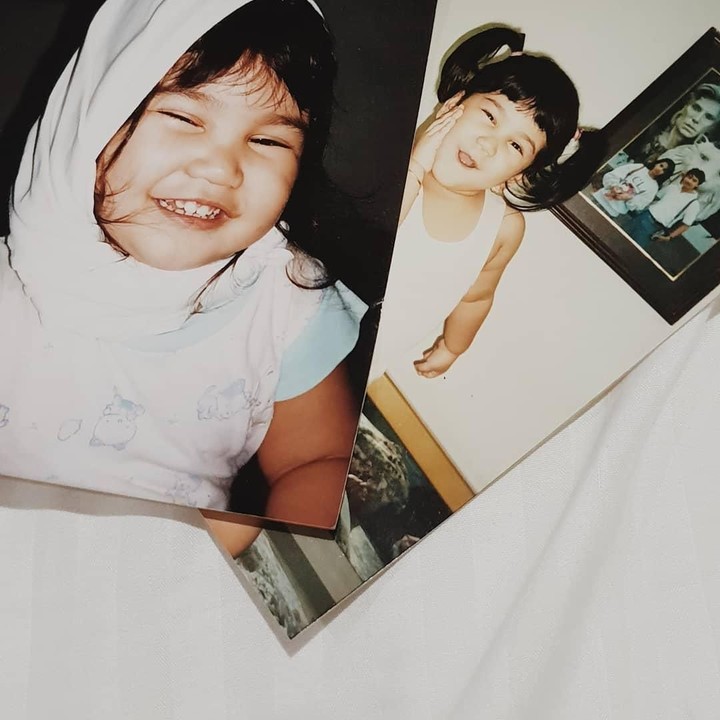 <p>Sejak kecil, Rachel memang sudah jago bergaya depan kamera. (Foto: Instagram @auroramanda95)</p>