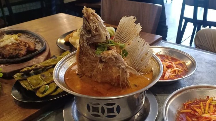 Akhir pekan, saatnya isi waktu dengan keluarga tercinta. Yuk, simak 5 rekomendasi tempat kuliner hidangan berkuah di Jakarta, Tangerang Selatan, dan Bekasi.