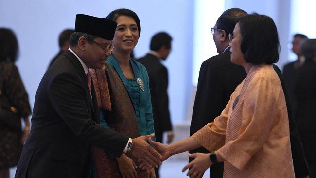 Wamenkeu Suahasil Nazara menyebut mayoritas ekonomi negara di dunia tumbuh minus pada tahun ini akibat pandemi covid-19.