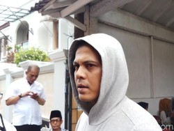 Mayky Wongkar Sempat Marah ke Tuhan atas Meninggalnya Ria Irawan