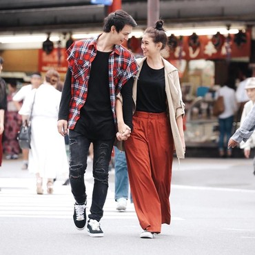 Cari Jodoh, Marcell Darwin Bertemu Yuki Kato di Film 'Nikah Yuk!'