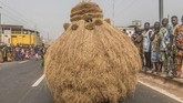 FOTO: Merayakan Voodoo Sebagai Jalan Hidup Di Benin, Afrika Selatan, Voodoo adalah hal yang sangat normal. Ia bukan hanya kepercayaan, melainkan sebuah jalan hidup yang dirayakan setiap tahun.