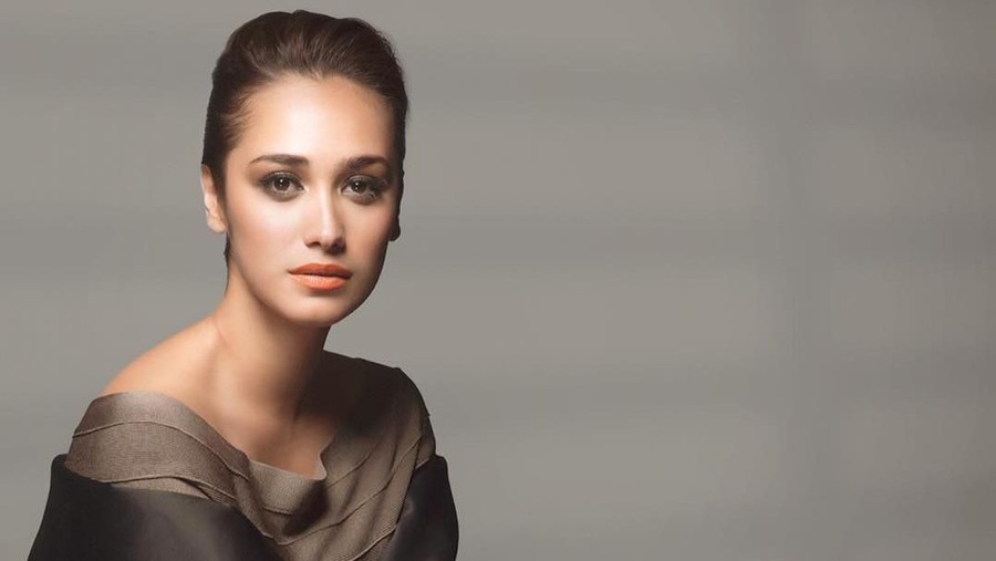 Alexandra Gottardo bercerai diam-diam. Apa penyebab perceraiannya?