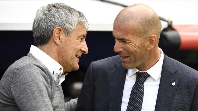 Kylian Mbappe dan Zinedine Zidane saling melempar pujian dan membuat rumor bursa transfer semakin memanas.