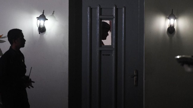 Operasi Penggeledahan Bareskrim di Kantor Kementerian ESDM Terkait Kasus Korupsi Rp64 Miliar