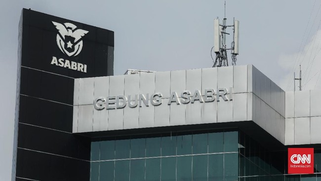 Kejagung masih menunggu total kerugian negara dalam dugaan korupsi Asabri ini dari Badan Pemeriksa Keuangan (BPK).