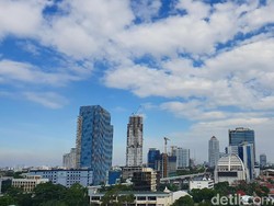 Cerahnya Langit Biru Jakarta Terkait Badai Claudia, Ini Analisis Lapan