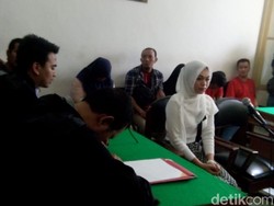 Beda Versi Febi Vs Bu Kombes soal Tagih Utang di IG Story