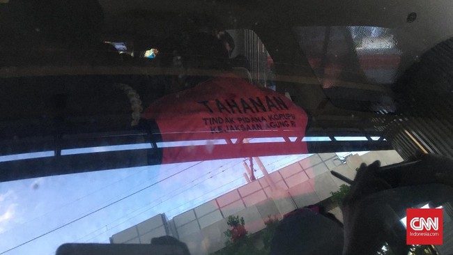 Kapuspenkum Kejagung menyatakan total sekitar 300 hektare tanah yang disita itu berada di Kabupaten Lebak, Banten terkait kasus dugaan korupsi PT Asabri.