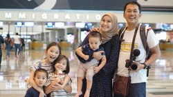 Unik, Tema Ultah Anak Ketiga Zaskia Mecca Hadirkan Boneka Chucky