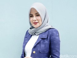 Mertua Meninggal Dunia, Olla Ramlan Berduka