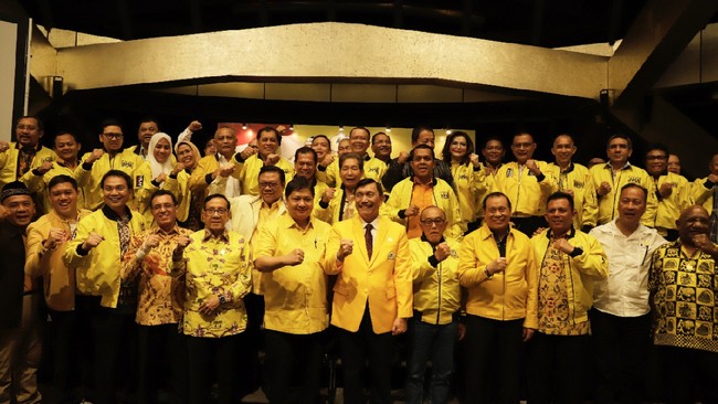 Ketua Umum Partai Golkar 2019-2024 Airlangga Hartarto telah merampungkan struktur baru kepengurusan partai tersebut.
