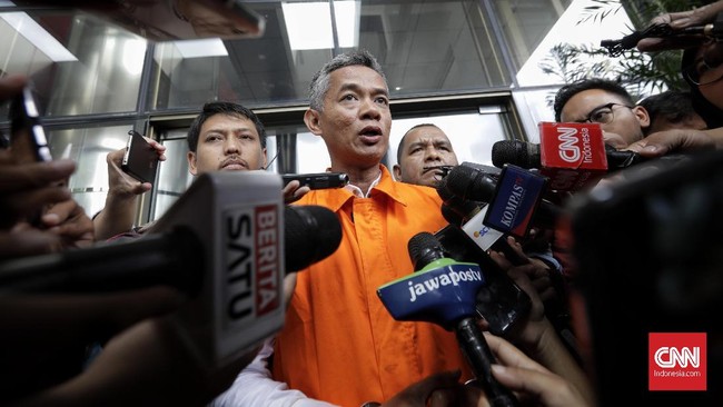 Eks Komisioner KPU, Wahyu Setiawan kepada penyidik KPK mengakui mengenal Sekjen PDIP Hasto Kristiyanto, namun tidak dengan Harun Masiku.